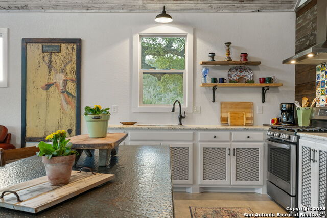 Listing photo id 9 for 105 Valley View Trail