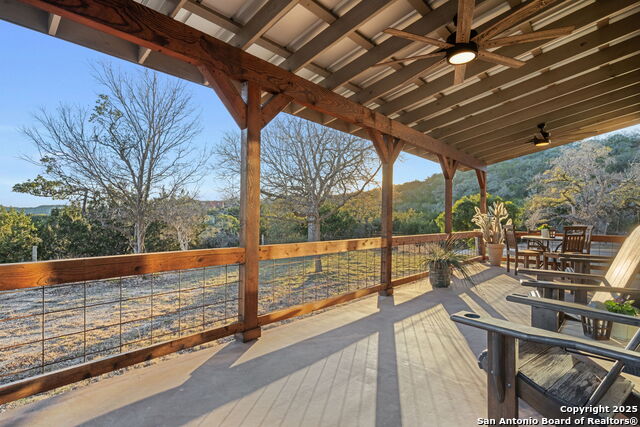 Listing photo id 18 for 105 Valley View Trail