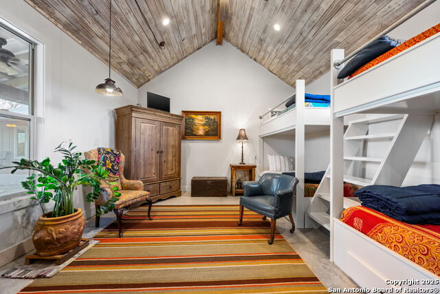 Listing photo id 22 for 105 Valley View Trail