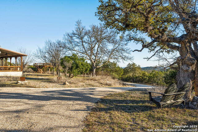Listing photo id 32 for 105 Valley View Trail