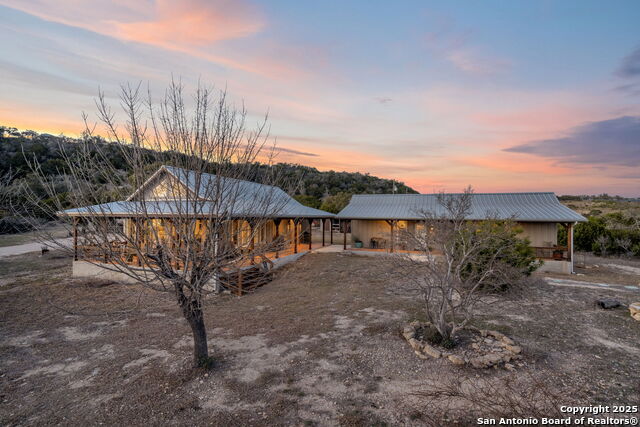 Listing photo id 33 for 105 Valley View Trail