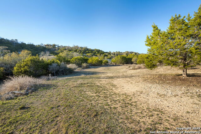 Listing photo id 43 for 105 Valley View Trail