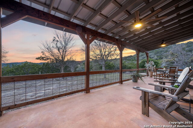 Listing photo id 45 for 105 Valley View Trail