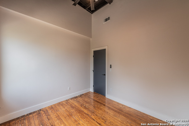 Image 17 of 18 For 1714 St Mary's S 7