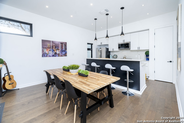 Listing photo id 5 for 306 Mesquite St S