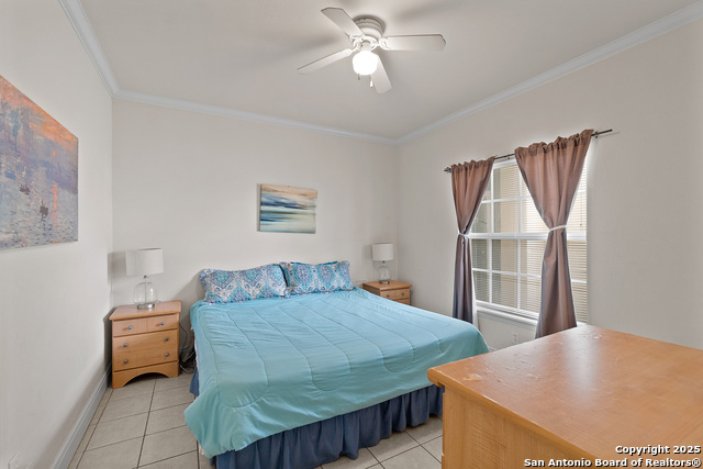 Image 8 of 20 For 129 Lantana St E 3