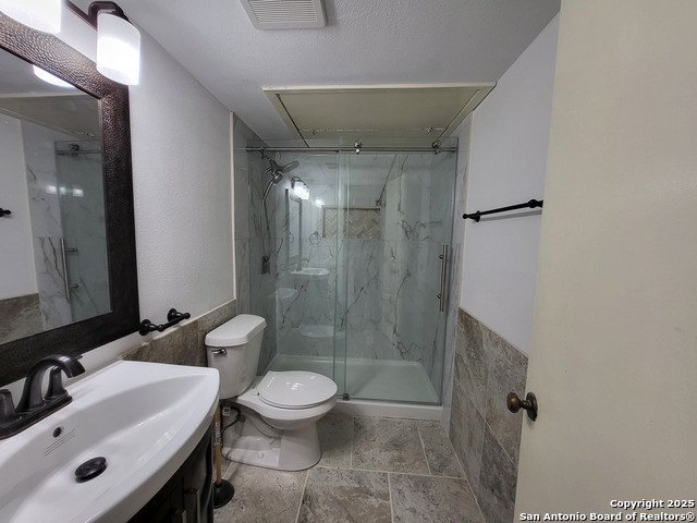 Image 11 of 36 For 8401 New Braunfels Ave N 350