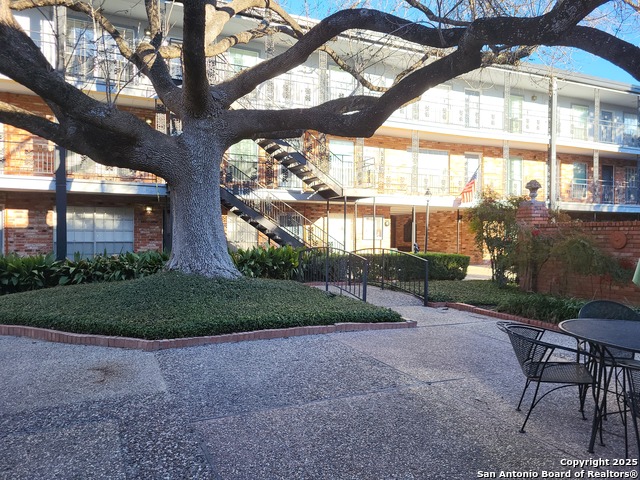 Image 21 of 36 For 8401 New Braunfels Ave N 350