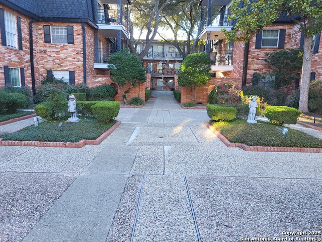 Image 30 of 36 For 8401 New Braunfels Ave N 350