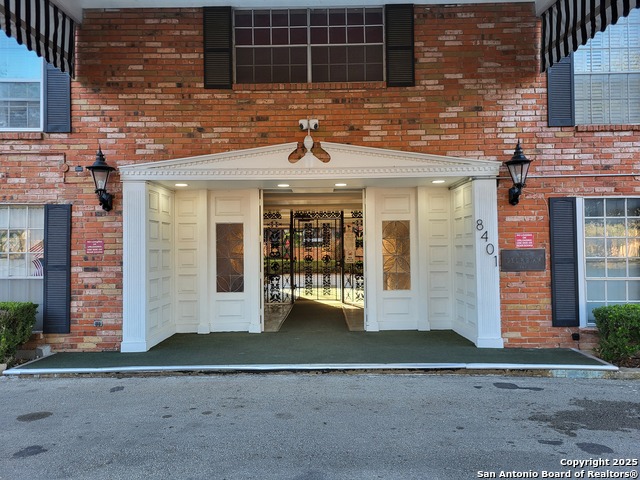 Image 34 of 36 For 8401 New Braunfels Ave N 350