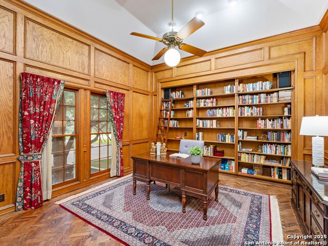 Image 10 of 49 For 10 Parman Place