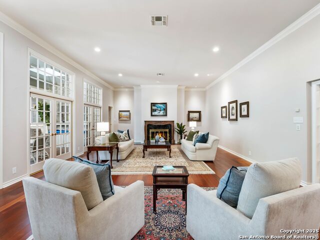 Image 11 of 49 For 10 Parman Place
