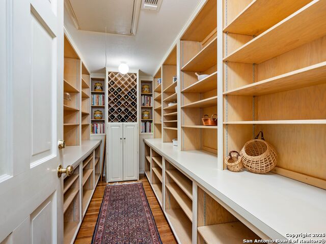 Image 15 of 49 For 10 Parman Place