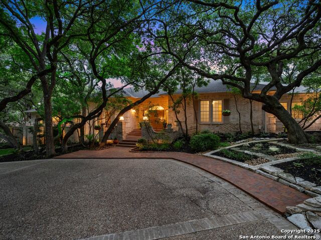 Image 2 of 49 For 10 Parman Place