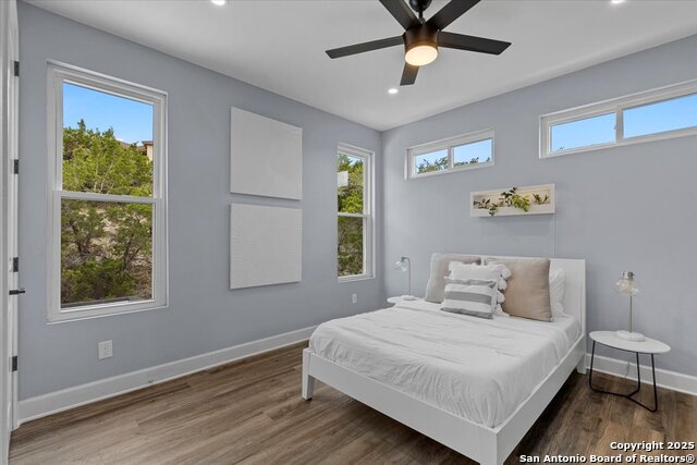Image 30 of 47 For 714 Misty Water Ln