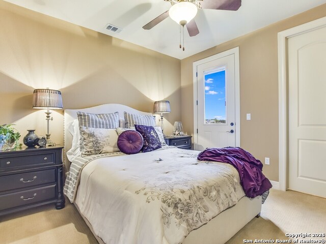Listing photo id 15 for 21913 Mockingbird Street