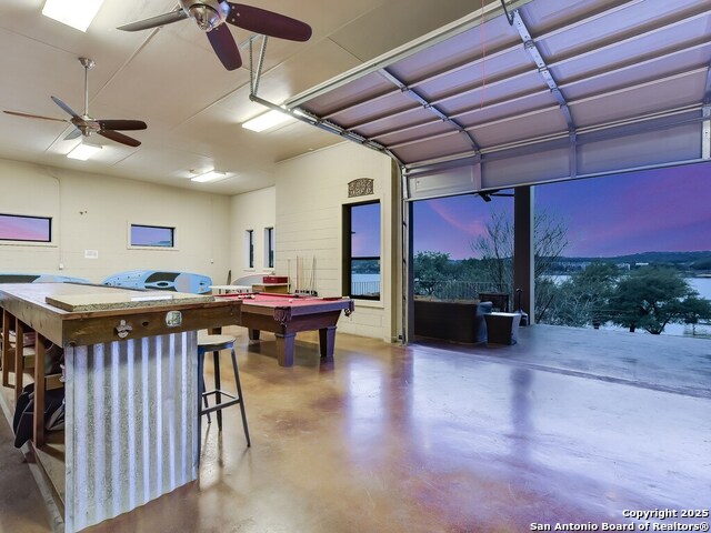 Listing photo id 26 for 21913 Mockingbird Street