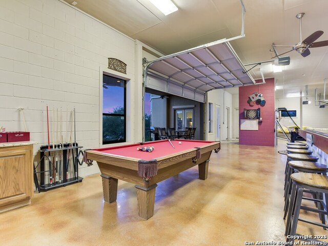 Listing photo id 32 for 21913 Mockingbird Street