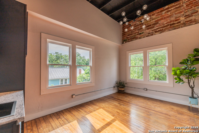 Image 8 of 18 For 1714 St Mary's S 8