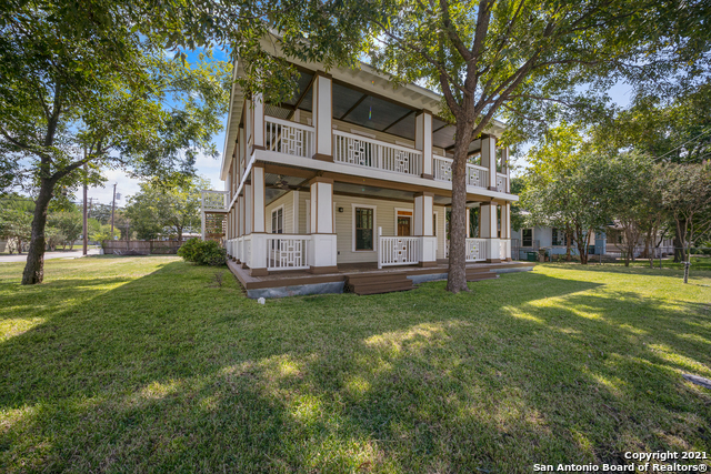 Listing photo id 0 for 224 Queen Anne Ct 2