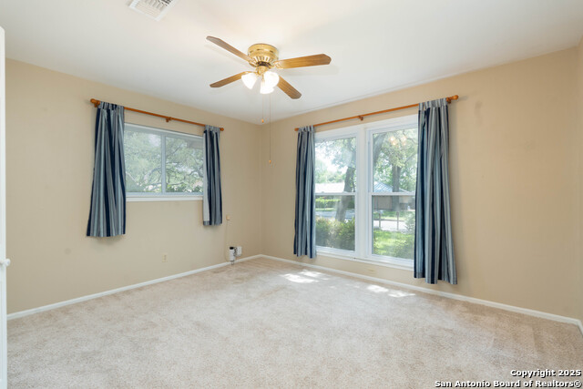Image 19 of 39 For 9806 Greentree Dr.
