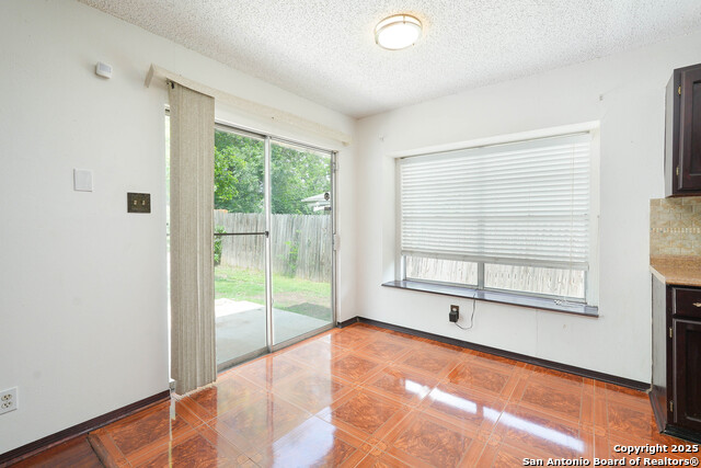 Image 11 of 26 For 1106 Boling Brook