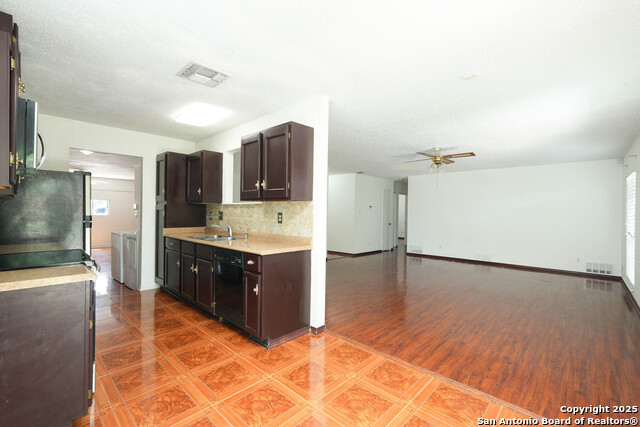 Image 12 of 26 For 1106 Boling Brook