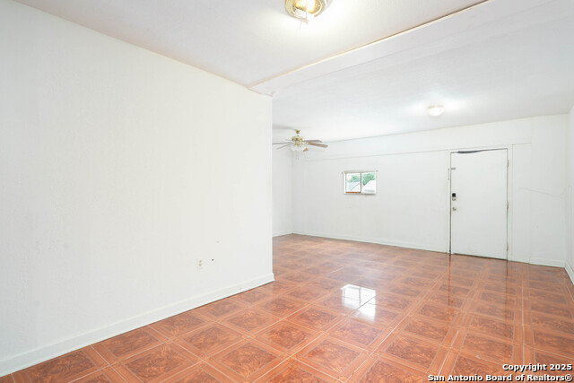 Image 21 of 26 For 1106 Boling Brook