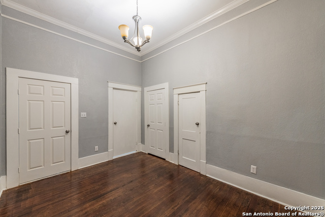 Image 18 of 24 For 429 Carson St E 03