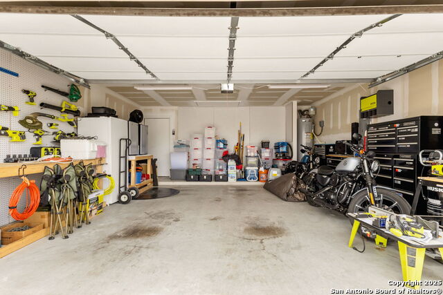 Listing photo id 20 for 848 Pronghorn Trail