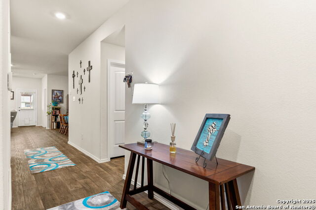 Listing photo id 2 for 848 Pronghorn Trail