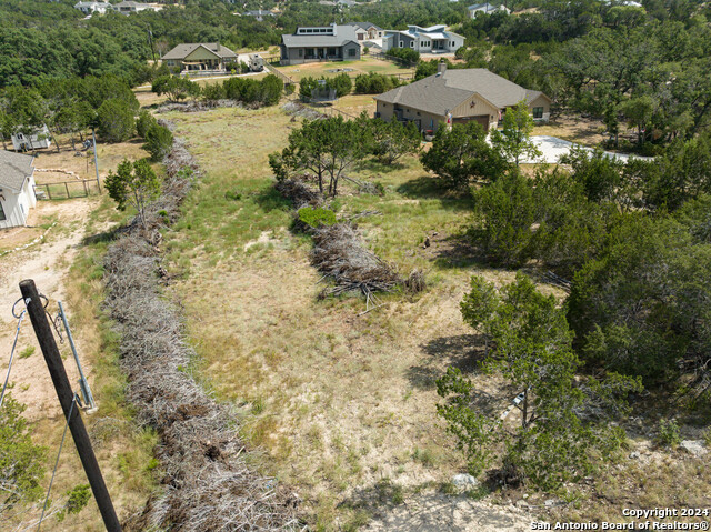 Listing photo id 9 for 276 Prairie Tea Ln