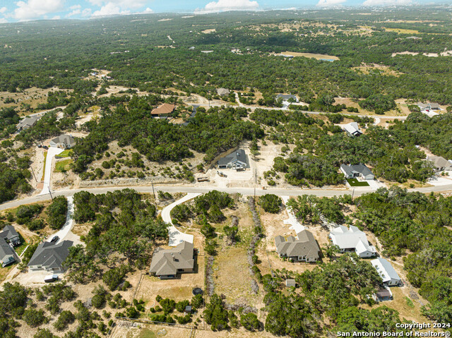 Listing photo id 5 for 276 Prairie Tea Ln