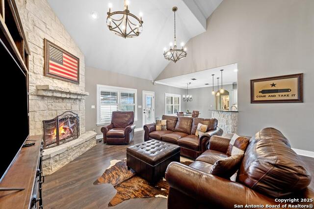 Listing photo id 8 for 2956 Dry Hollow Drive
