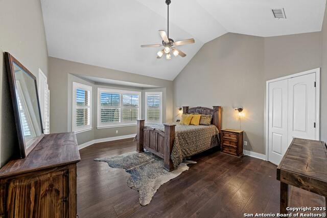 Listing photo id 12 for 2956 Dry Hollow Drive