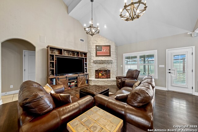 Listing photo id 7 for 2956 Dry Hollow Drive