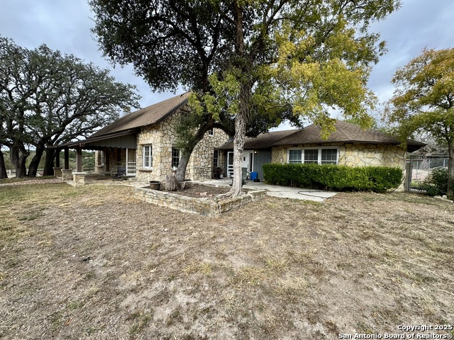 Listing photo id 15 for 1275 Cypress Creek