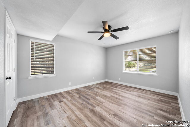 Image 15 of 28 For 943 North Blvd.