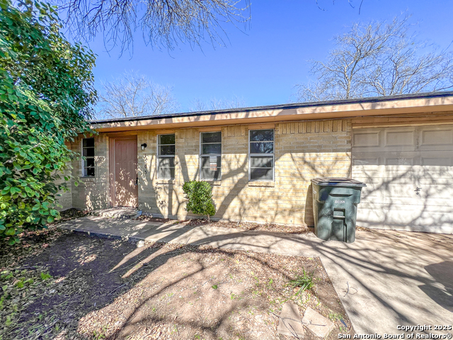 Details for 1303 Azalea  , New Braunfels, TX 78130