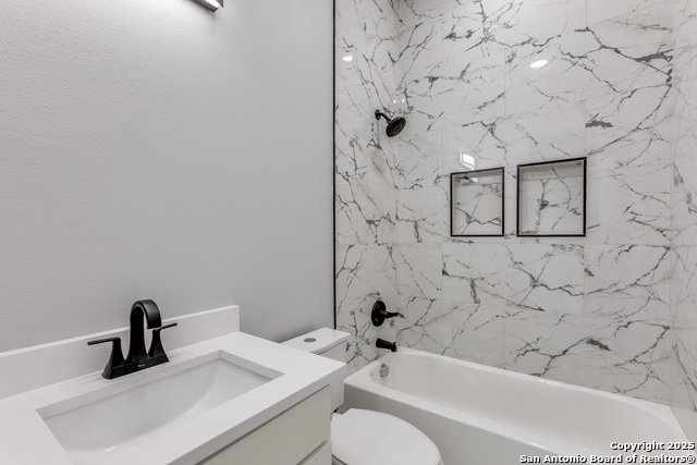 Listing photo id 17 for 485 Post Oak