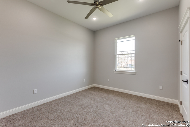 Listing photo id 18 for 485 Post Oak