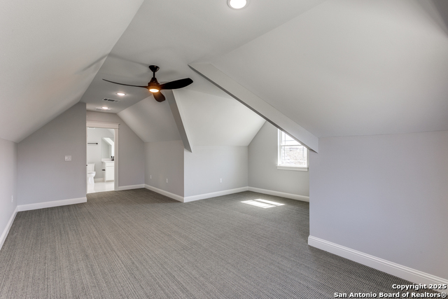 Listing photo id 24 for 485 Post Oak