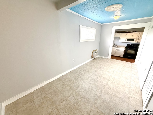 Image 8 of 11 For 2614 Monterey Street  3