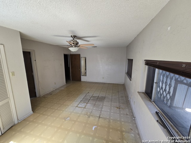 Listing photo id 18 for 8210 New Laredo