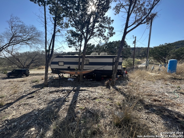 Listing photo id 13 for 191 Scott Dr