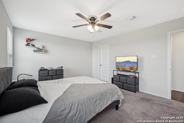 Image 19 of 35 For 5431 Frederick Bluff