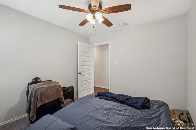 Image 24 of 35 For 5431 Frederick Bluff