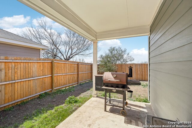 Image 28 of 35 For 5431 Frederick Bluff