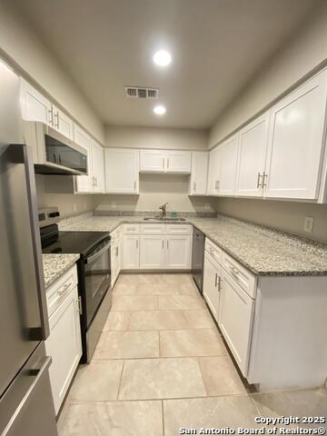 Image 3 of 6 For 100 Lorenz Rd  1401