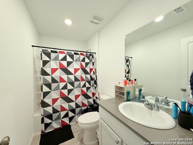 Image 20 of 23 For 8439 Violet Sapphire